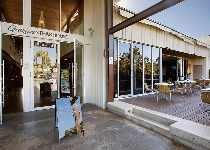 Villa Noosa Hotel