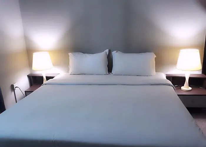 Ginasuite Hotel