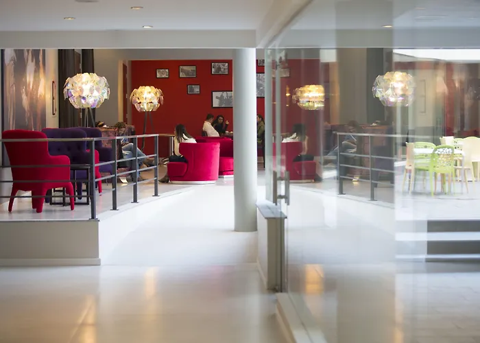 Regency Way Montevideo Hotel