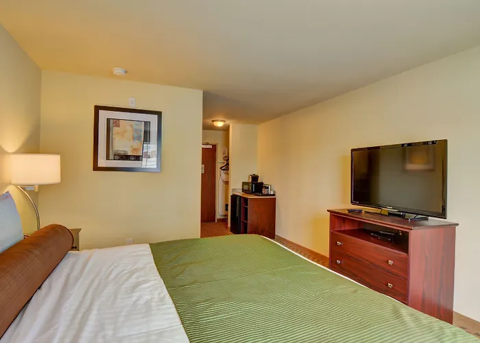 Cobblestone Hotel & Suites - Punxsutawney