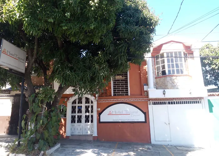 Hotel Tazumal House