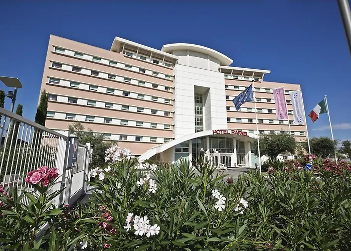 Hotel Rafael