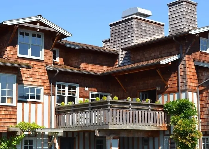 La Conner Channel Lodge