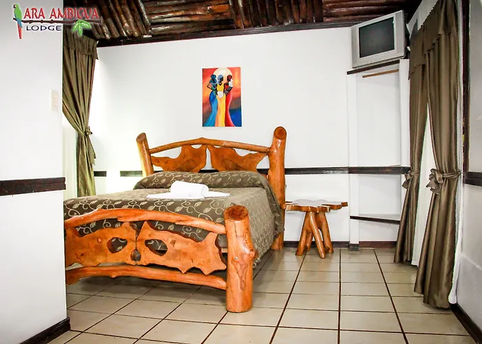 Ara Ambigua Lodge