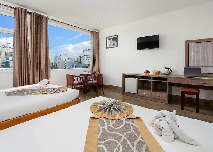Valencia Da Nang Beach Hotel