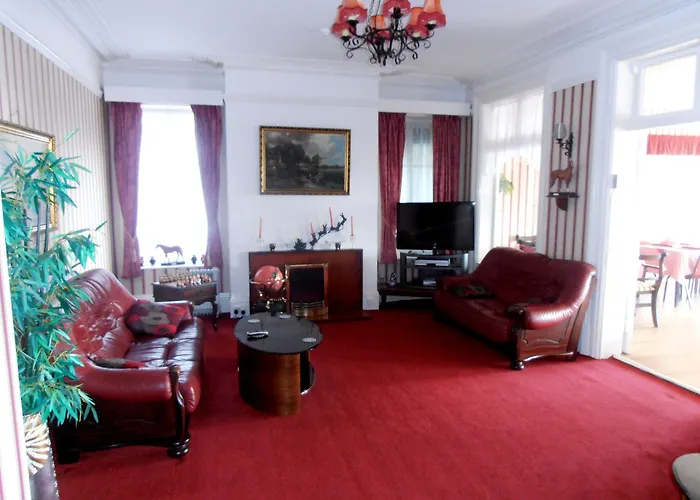 Altavia Hotel