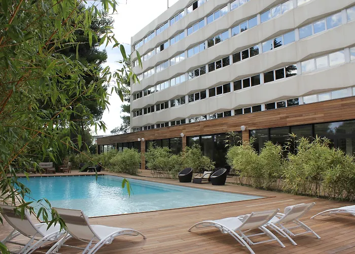 HÔTEL C SUITES chambres spacieuses