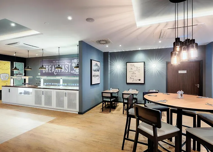 Premier Inn Koeln City Centre