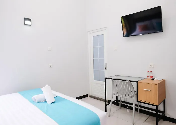 Sans Arya Hotel Batu