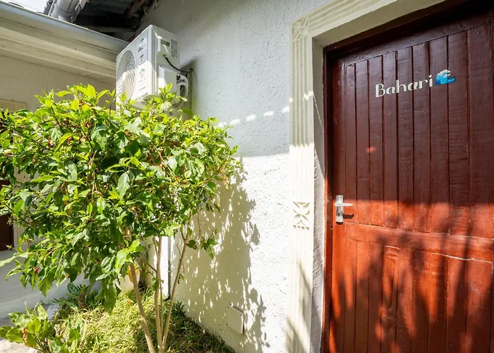 Paradise Lagoon B&B
