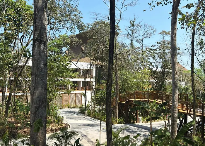 Hotel Mundo Maya Palenque