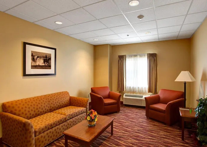 Rodeway Inn & Suites Phillipsburg