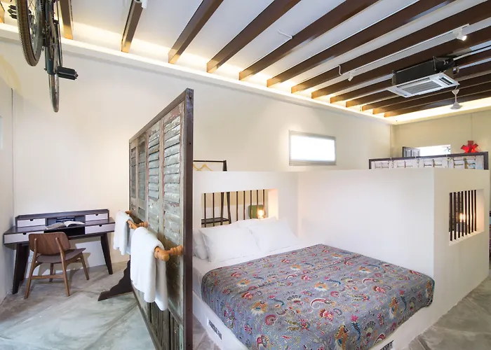 Muntri Mews