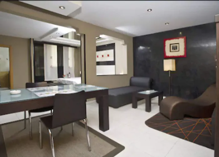 Zouk Hotel (Adults Only)