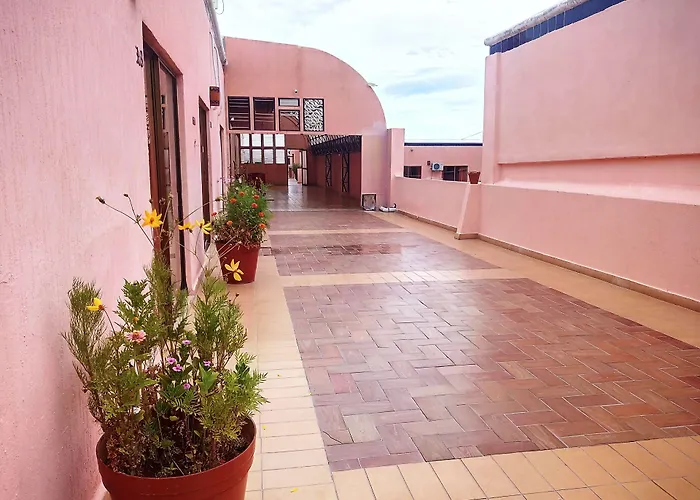 Los Jitos Hotel & Suites