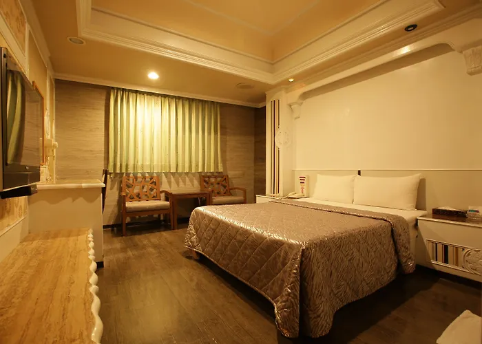 Hua Yue Hotel