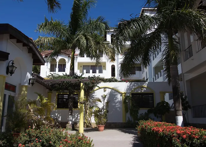 West Bay Colonial