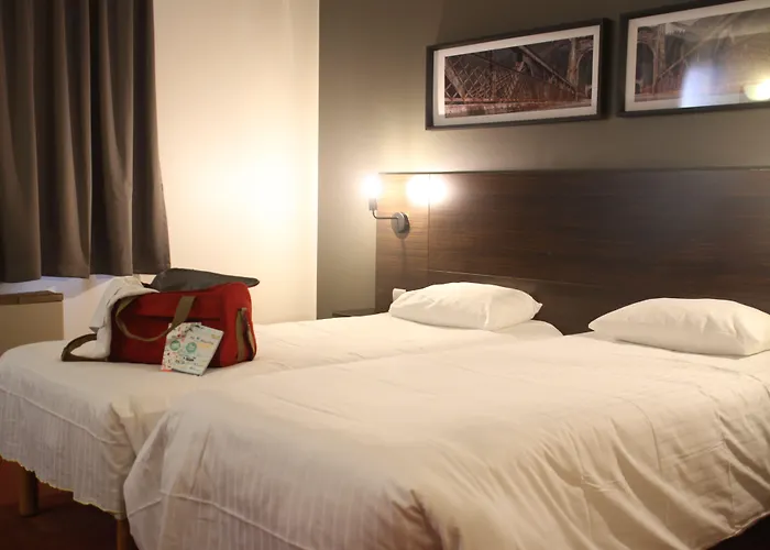 Orly Superior Hotel