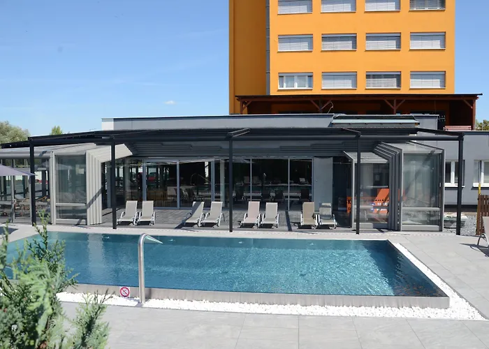 Hotel Aura Design & Garden Pool