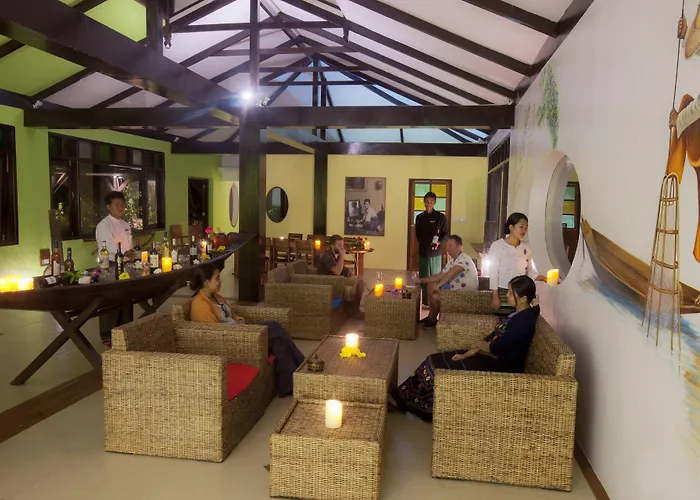 Thanakha Inle Hotel