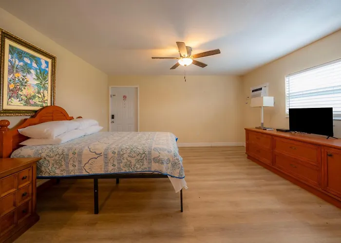 Siesta Motor Inn By Townhouse Kennedy Space Center Titusville I 95