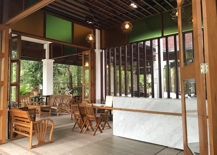 Tak Andaman Resort & Hotel