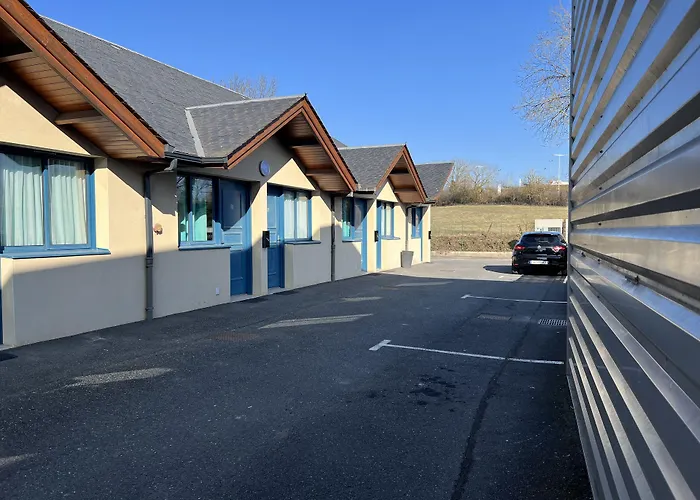 Hôtel Le Laury's-hôtel calme proche de Rodez avec parking privé gratuit