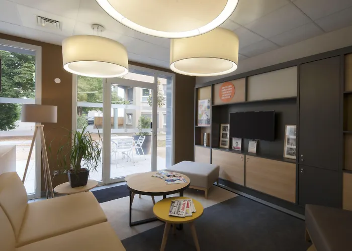 B&B HOTEL Lyon Caluire Cité Internationale