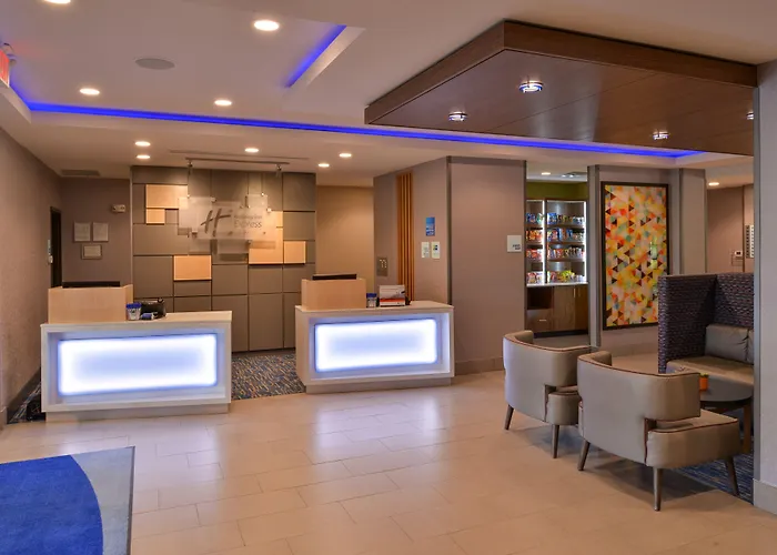Holiday Inn Express And Suites Bryant - Benton Area By Ihg