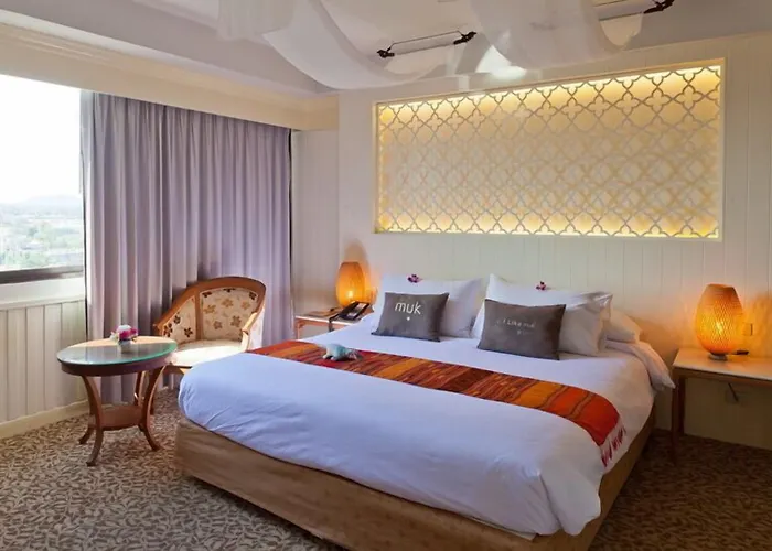 Ploy Palace Hotel