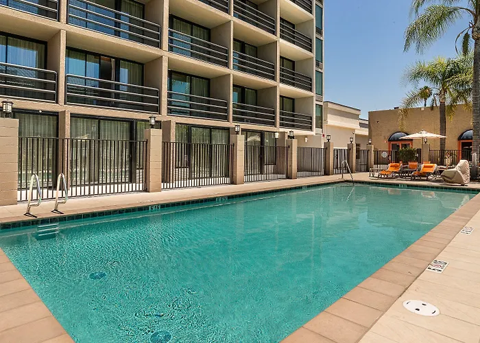 Holiday Inn Express Fullerton-Anaheim By Ihg
