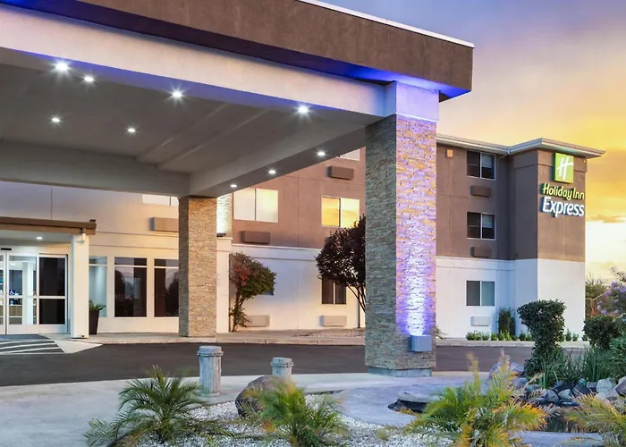 Holiday Inn Express Redding North By Ihg