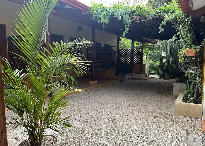 Cabinas El Colibri, Apart Hotel