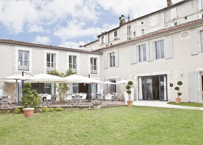 Hotel Le Saint Gelais
