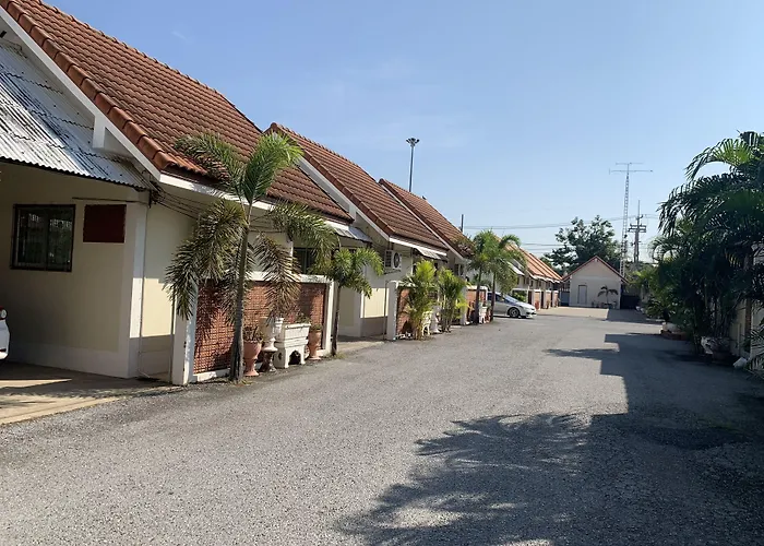 Bualuang Hotel