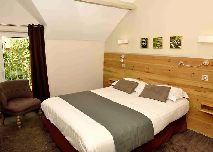 Logis Hotel & Restaurant - Le Manoir De Gavrelle