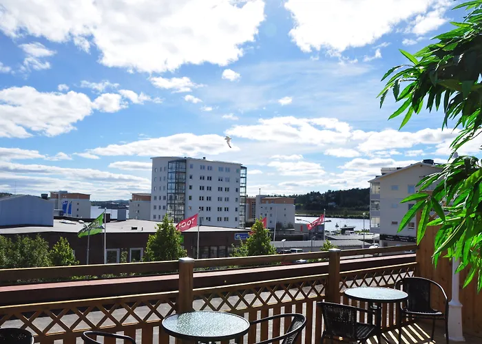 Strand City Hotel