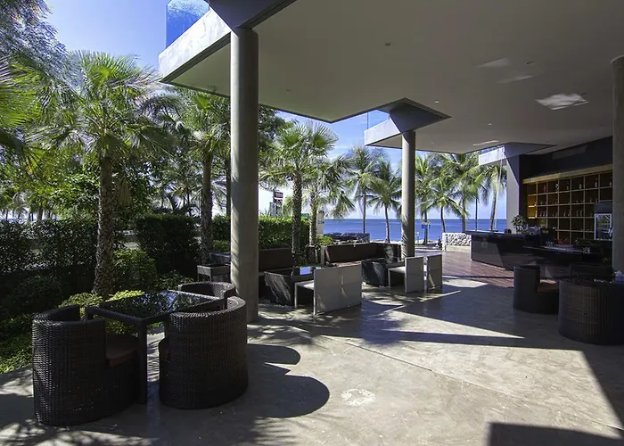 Kalm Bangsaen Hotel
