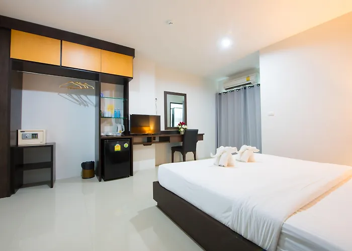 Lee Hotel