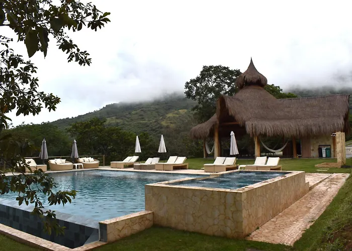 Nalua Glamping y Hotel