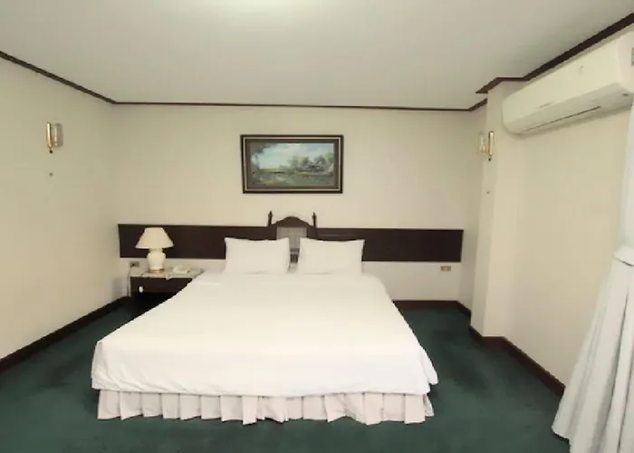 Baanbusarin Hotel
