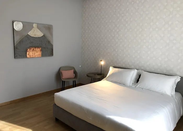 200 Rooms & Terrace