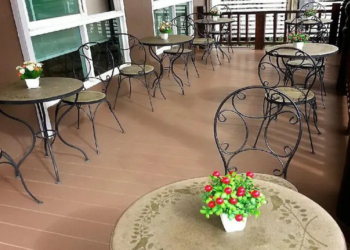 Chour Palace Hotel