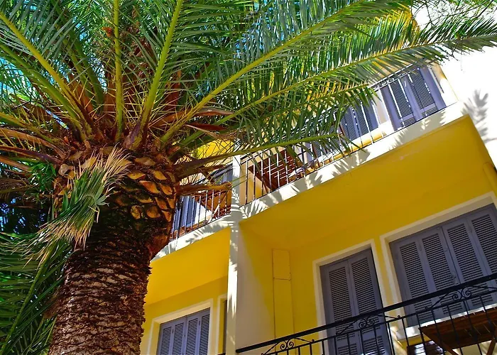 Hôtel le Grillon