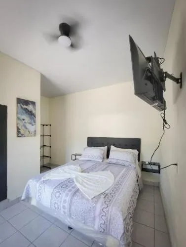 Hotel Sweet Dreams