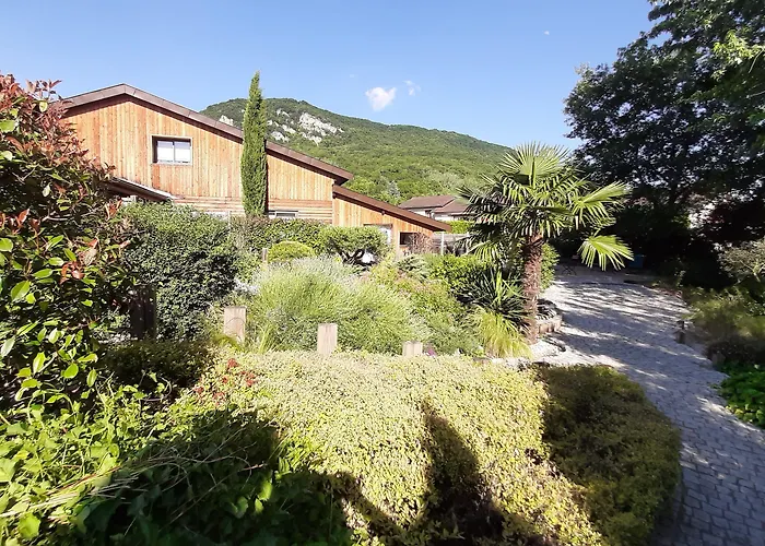 Le Clos Du Bois Joli