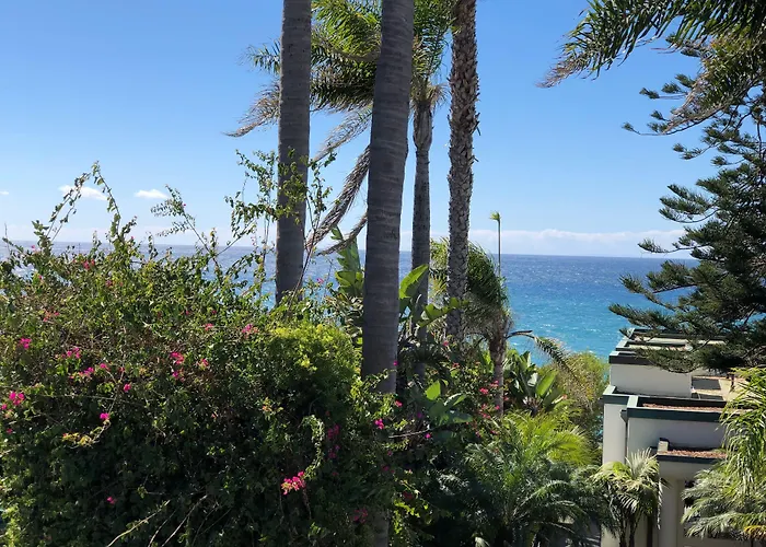 Seaside Laguna Inn&Suites