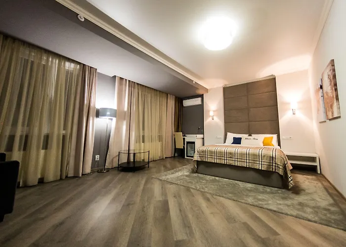 Mon Ami Villa