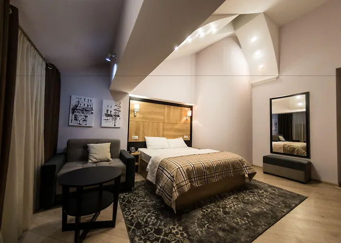 Mon Ami Villa