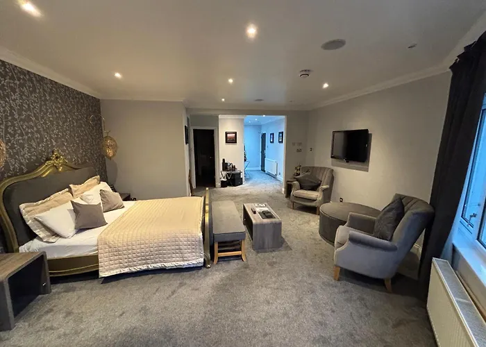 The Popinjay Hotel